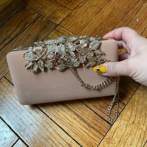 Beige clutch